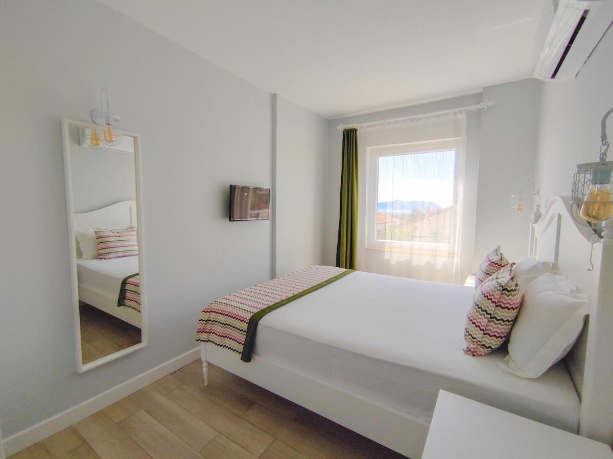 Mavi Kiyi Suites Kaş Exteriör bild